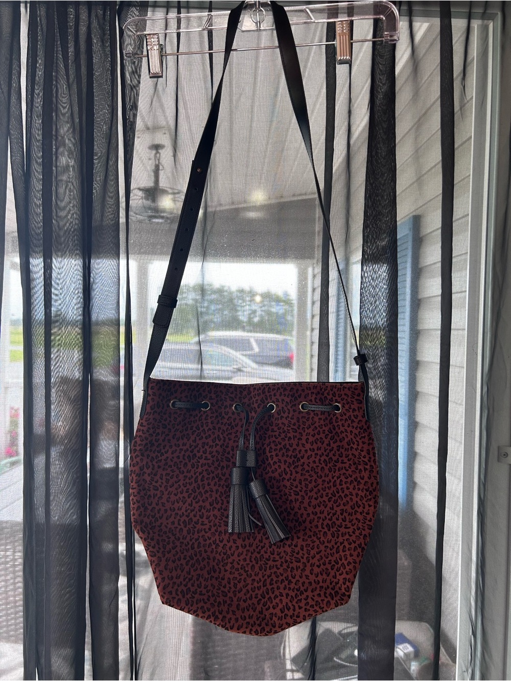 American Eagle Outfitters Red Leopard Drawstring Bucket Bag w/adjust Black Strap